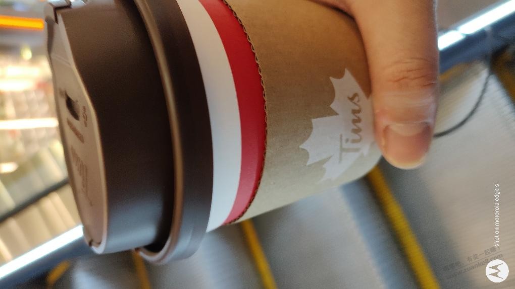 tims咖啡好low-加拿大品牌价格不便宜-中信9积分兑换的-感觉比瑞幸还不上档次