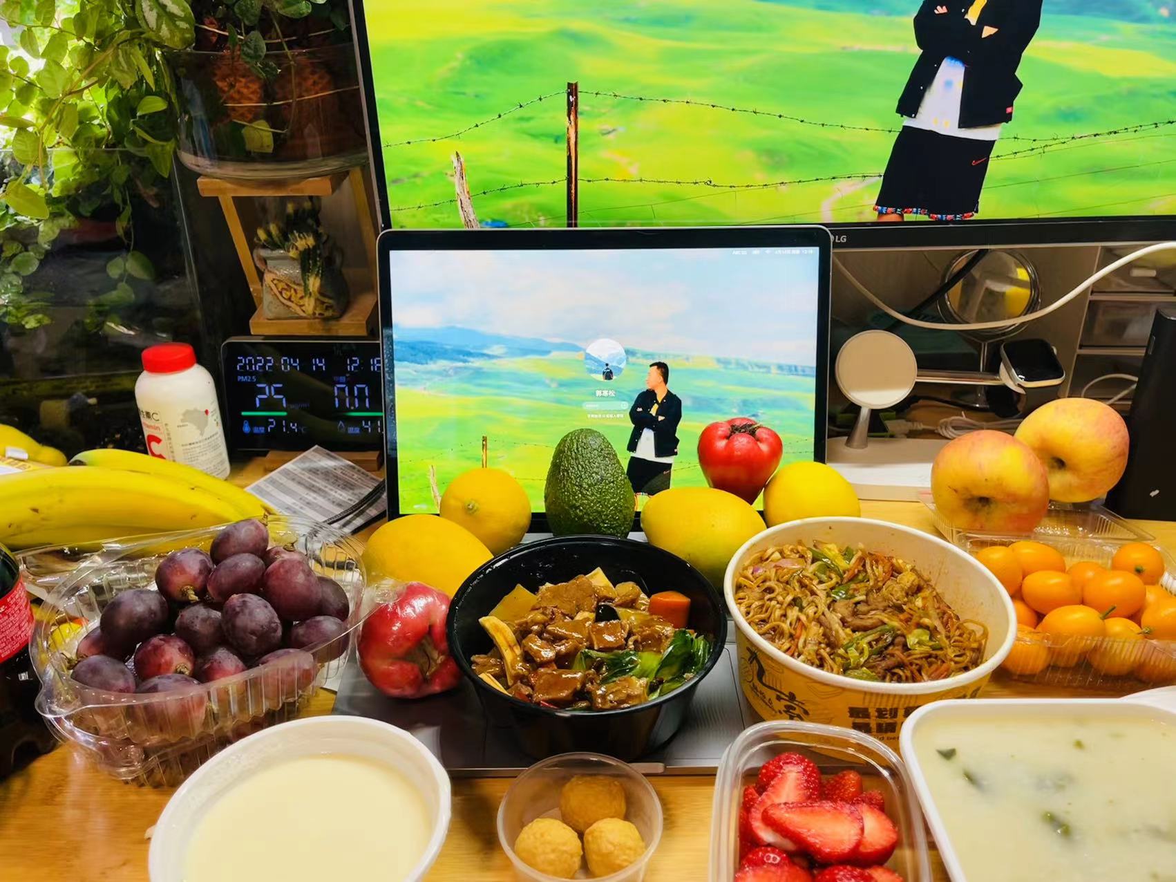 饿了么一次没有抢过 每天吃霸王餐 今天扔了14斤一次性筷子