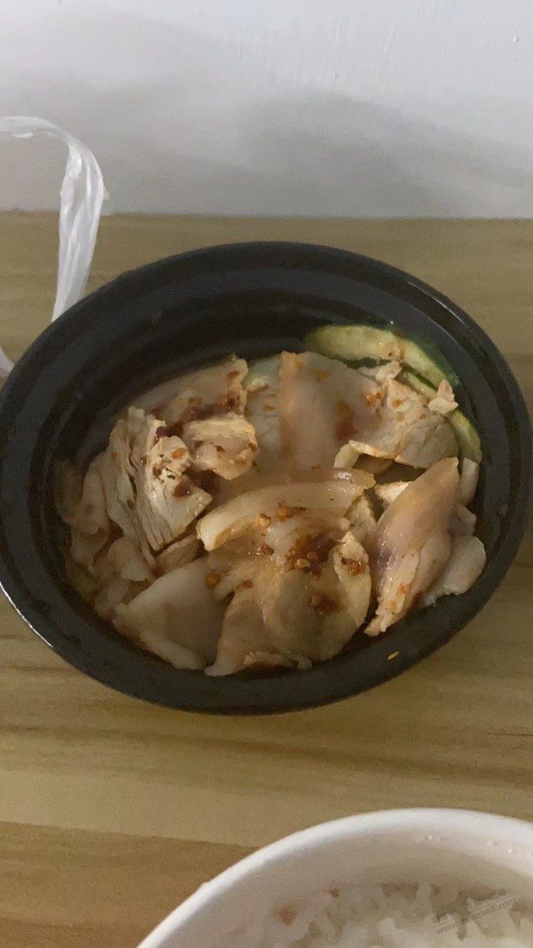 饿了么这个外卖图片和实物差太多了吧,卧槽,第一次遇到 饿了么这个外卖图片和实物差太多了吧,卧槽,第一次遇到