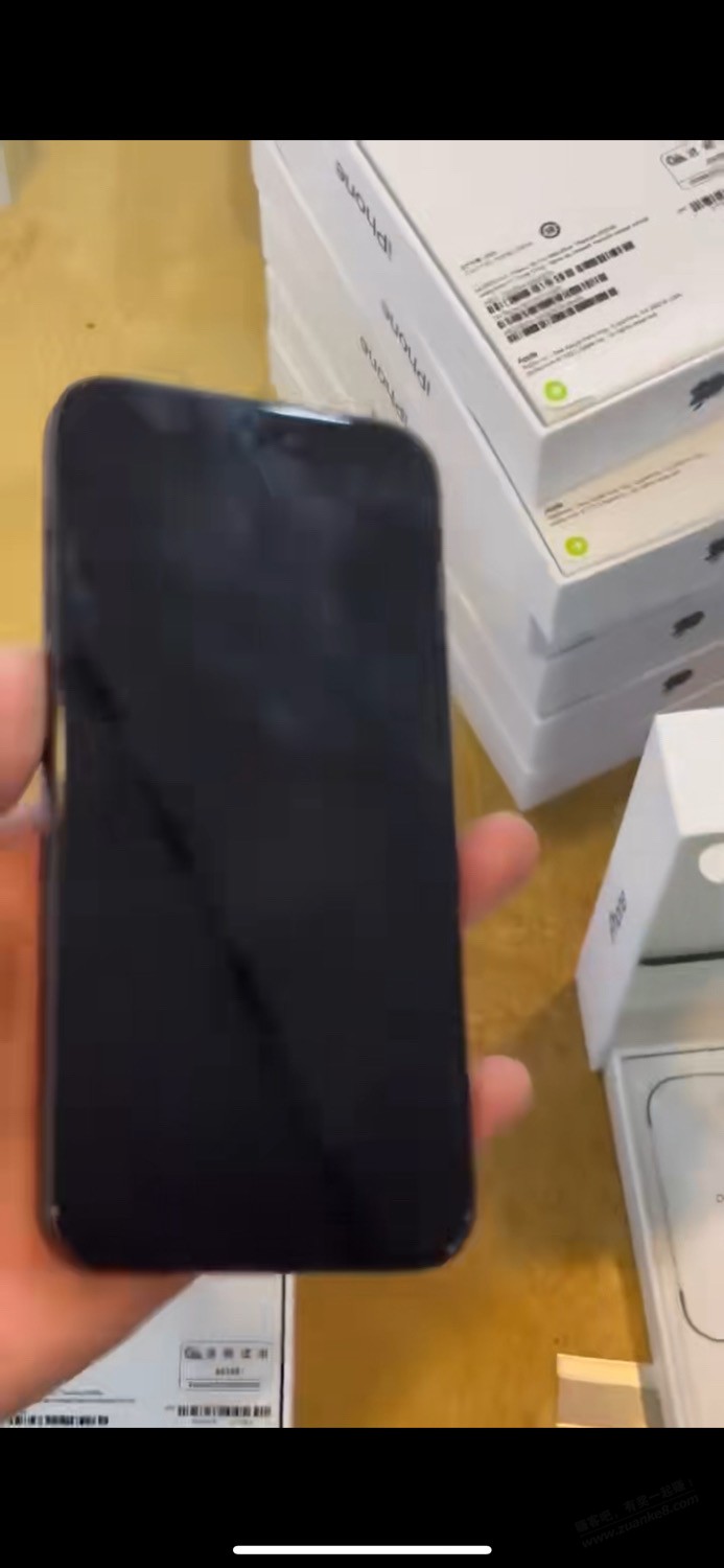 人才，最近收货佬收到，18台安卓iPhone15 pro Max，一次性当新机卖 - 线报迷
