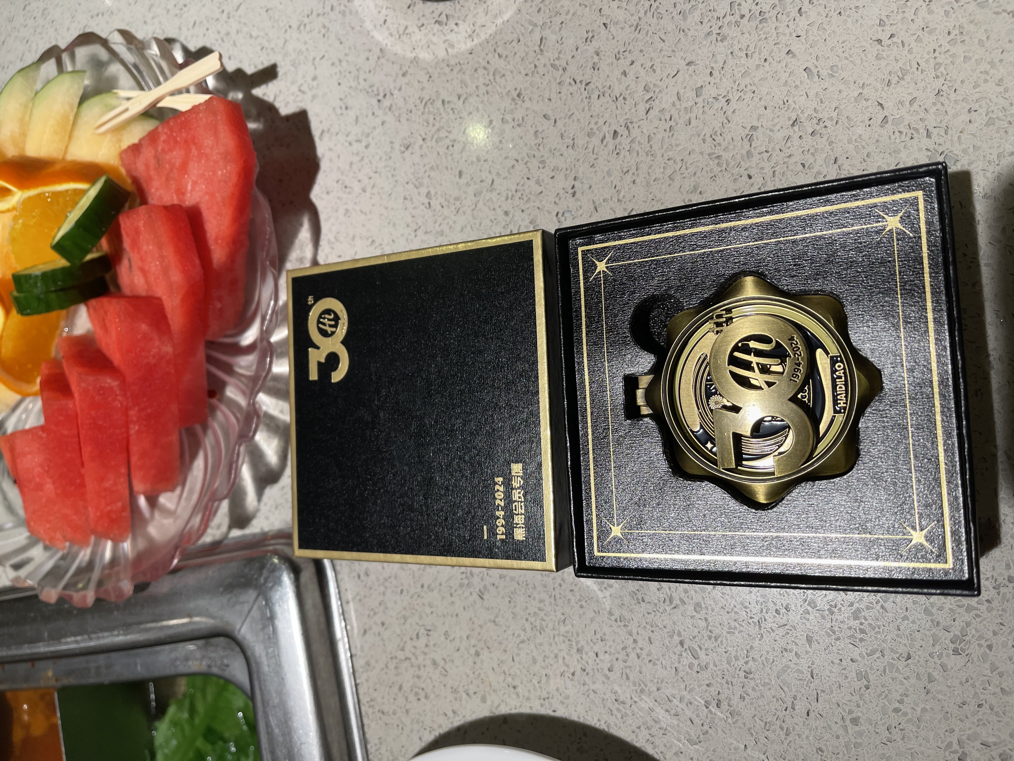 海底捞黑海的纪念牌有用吗 - 线报迷