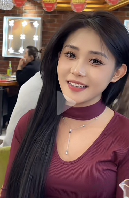 此美女网红有吧友认识吗？唱歌超好听（如图） - 线报迷