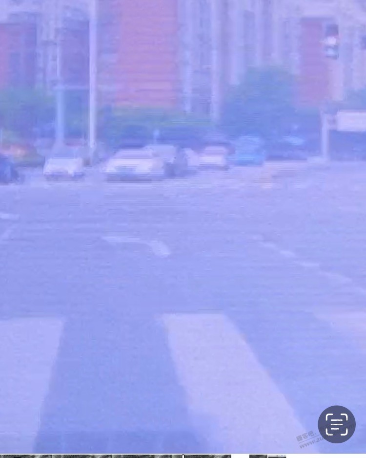 尴尬 貌似左转闯红灯 吧友们分析下 - 线报迷